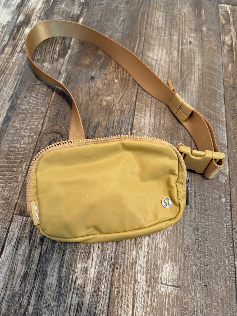 lululemon athletica Yellow Everywhere Belt Bag